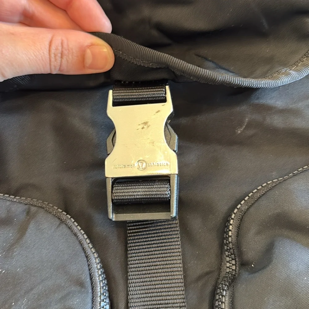 Lululemon backpack - Picture 6 of 12